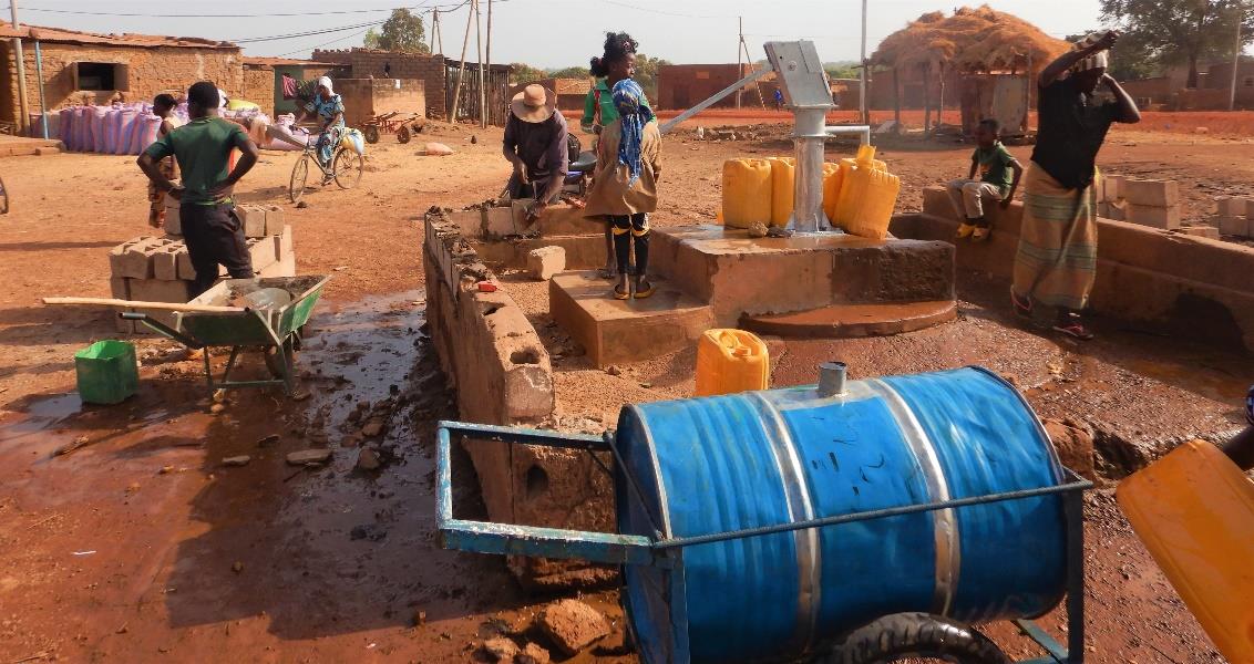 Reconstrucción de obra civil de la estructura superior.